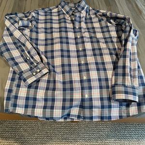 Mens blue plaid button down collar shirt. New